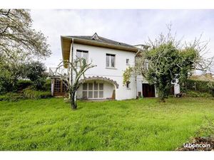 Propriété 9 pièces 330 m²