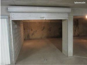 A vendre Parking Box