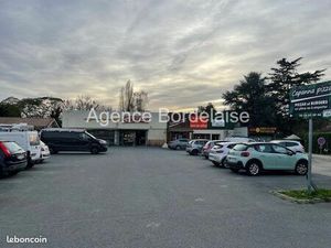 Local 855 m² Landiras