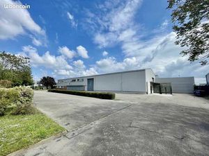 Local d'activité 1 035 m²