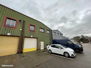 Local d'activité 320 m²