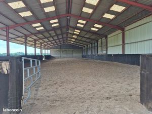 Local stockage 800 m2