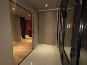 ? Local Commercial / Boutique Éphémère - Rouen Centre (Vieux Marché) - Dispo NOËL