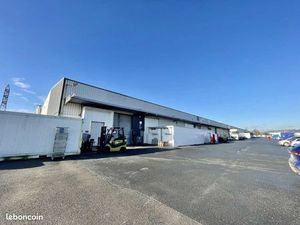 Local d'activité 1 082 m²