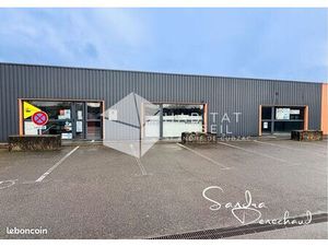 Local commercial 383 m² Cavignac