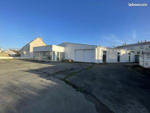 Local d'activité 330 m²
