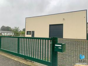 Local 365 m² Pontvallain