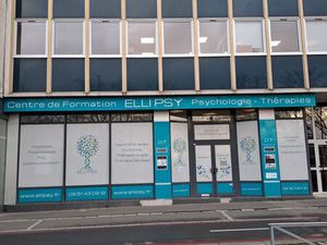 Local commercial 176 m²