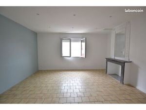 Maison de ville comprenant grand studio 41m² grand garage 31m²