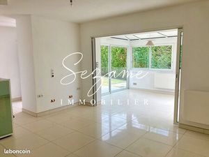 Saint Michel – 2 min Sud Angoulême – Belle Maison F5 avec jardin clos et garages
