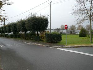 Terrain 3 466 m² Chateaubernard