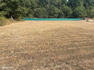 Terrain plat Paslières