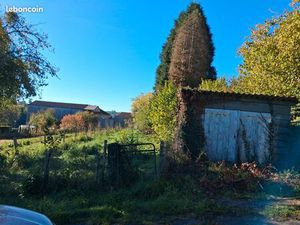 Terrain constructible dans centre bourg