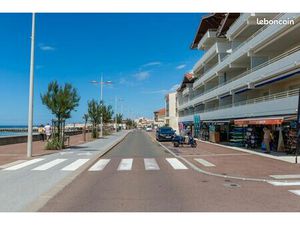 Appartement T4 +2 lots de garages à la residence la croisiere  au 3 eme etage   en front d