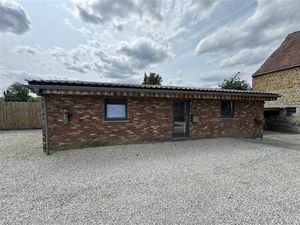 Bureaux à louer à Rue d'Ath 24 B Blaton (VBD61714)