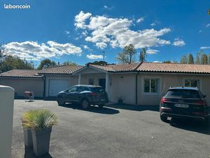 SAINT LOUBES  maison de 233m²