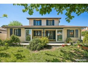 Villa 7 pièces 158 m²