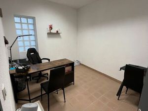 Bureau à louer - Bien situé  parking facile