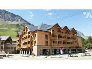 Local d'Activités 127 m² LA MONGIE