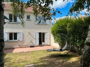 Pavillon 4 chambres - proche RER C - Quartier Bois de Châtres