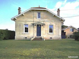 Maison pierre  piscine  parc 3300m2