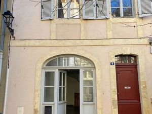 Appartement T2 en souplex avec jardin dans le centre historique