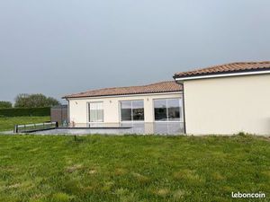 Location maison contemporaine 3–4 chambres avec piscine