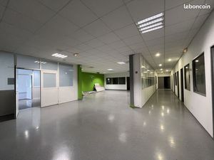 Bureaux 450 m² rivery