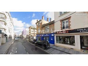 Commerce beauté/coiffure 28 m²