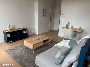 Superbe appartement meublé 49m2 avec cour 70m2 - Hyper Centre Libourne