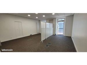 Local bureaux 52 m²