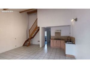 Maison 4 pièces 75 m² avec espace et parking privés