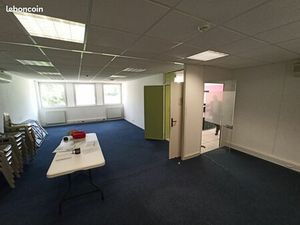 Bureaux 682 m² Panazol