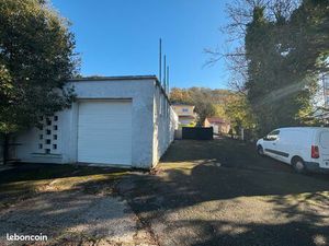 Local d'activité 97 m² Cenon