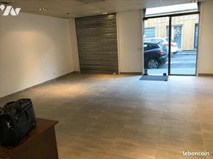 Local d'Activités 54 m² ELBEUF