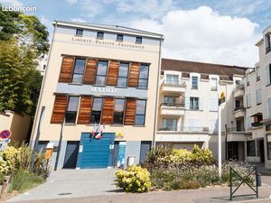 Local commercial à louer au pied de la mairie