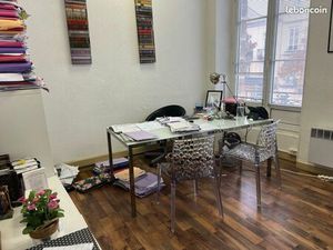 Bureau professionnel Bordeaux palais de justice