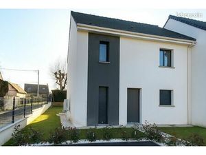 Maison neuve avec jardin et 2 parkings