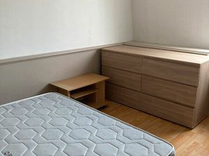 Logement meublé rue piétonne