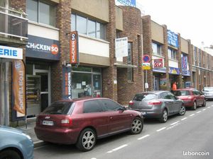 A LOUER au PIED de la GARE RER SARTROUVILLE : LIBRE les lundis dès JANVIER 2026