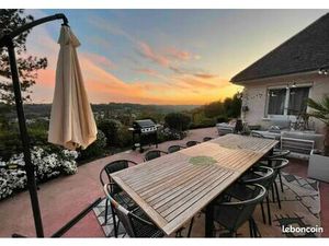 Maison 8 pièces 196 m²