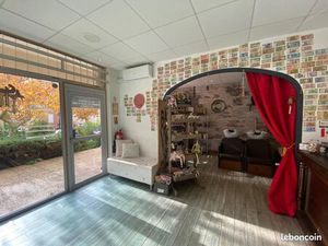 Fonds de commerce coiffure 37 m²