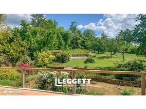 Maison 8 pièces 325 m²