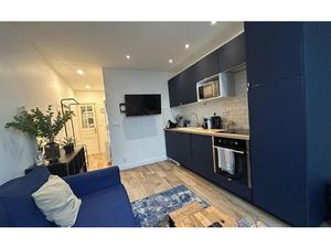 Location appartement  28.7 m² T-2 à Charenton-le-Pont  980 €