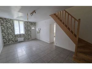 Location maison  84.72 m² T-3 à Faÿ-lès-Nemours  820 €