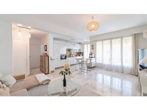 Bas Cessole  proche Libération - Tres joli deux pièces entièrement rénové