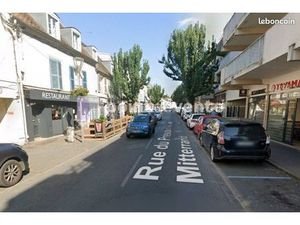 Local commercial 152 m²