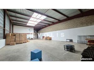 Local d'activité 349 m²