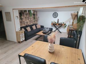 Maison très calme et lumineuse avec cour et grande cave