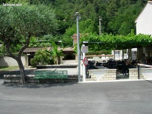 Location gérance  snack  restaurant  épicerie  dépôt de pain dans camping familial